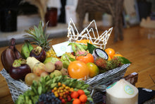 Load image into Gallery viewer, Seasonal Exotic Hamper Nutrition Kingz Exotics Ltd
